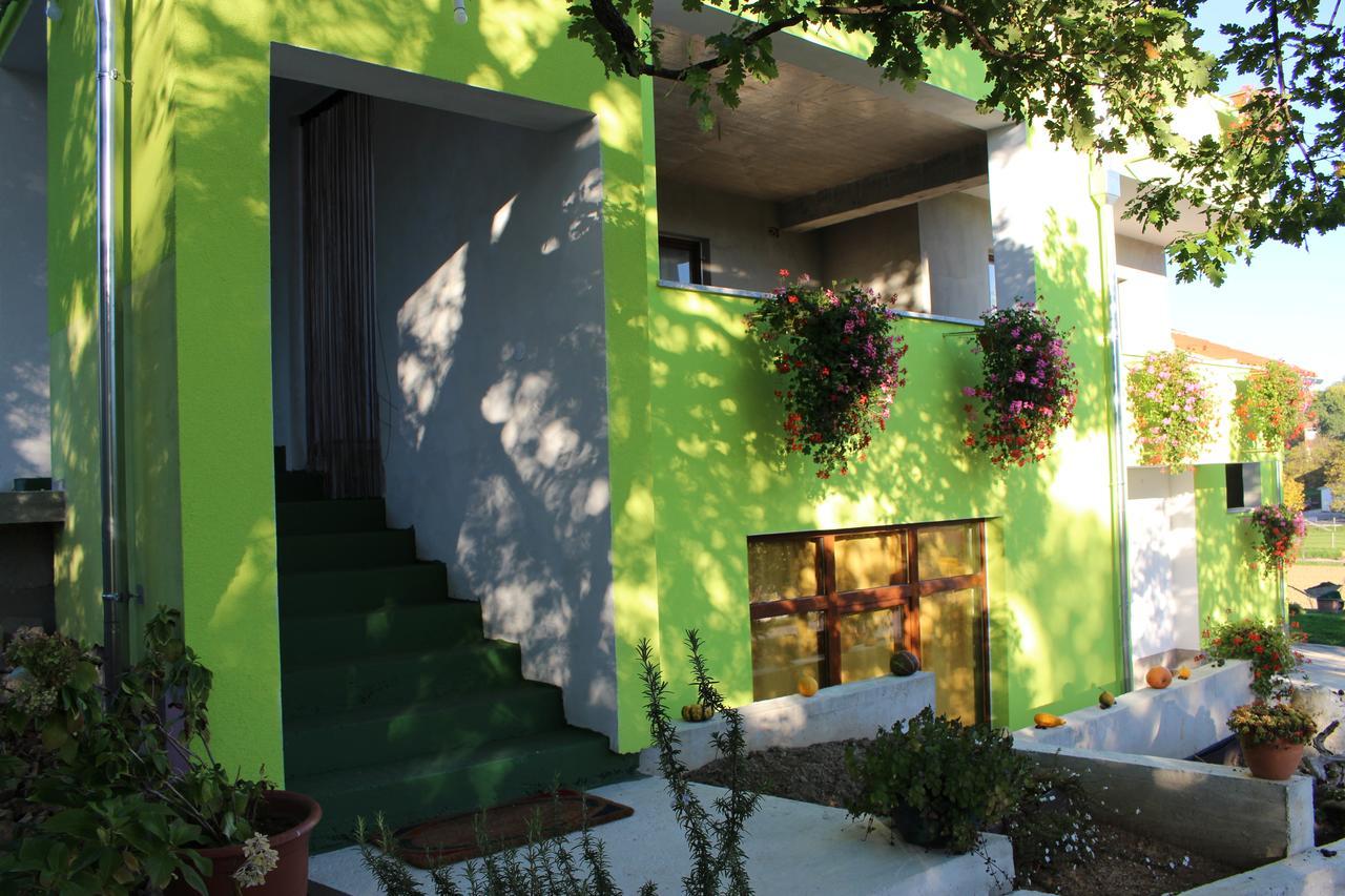 Guesthouse Casetta Verde Novaki Motovunski Buitenkant foto